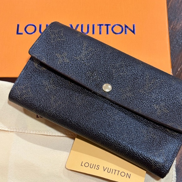 Louis Vuitton Handbags - Louis Vuitton Dark Brown Monogram Snap Continental Wallet